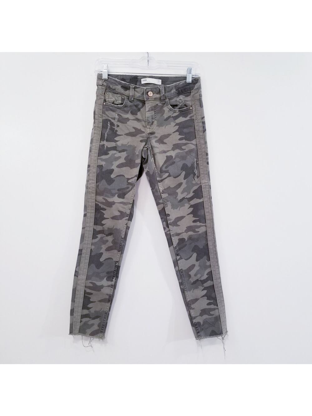 ZARA Denim Camouflage Skinny Pants